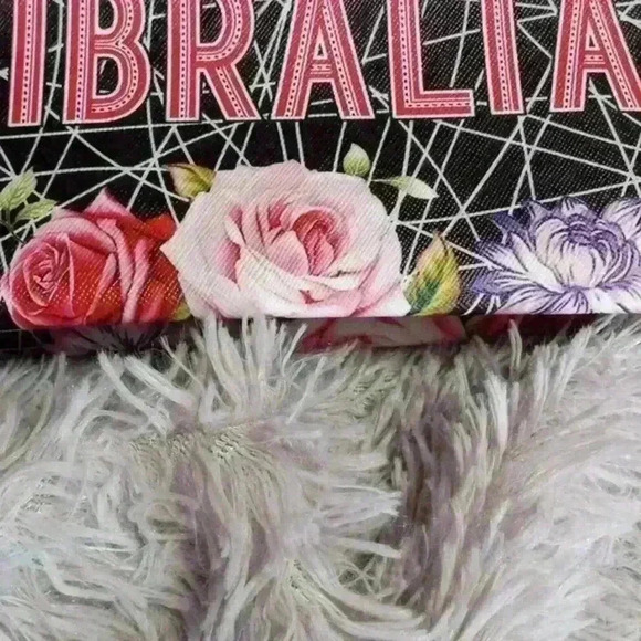 ***NWT*** ROBIN RUTH FLORAL GIBRALTAR WRISTLET - Picture 6 of 12